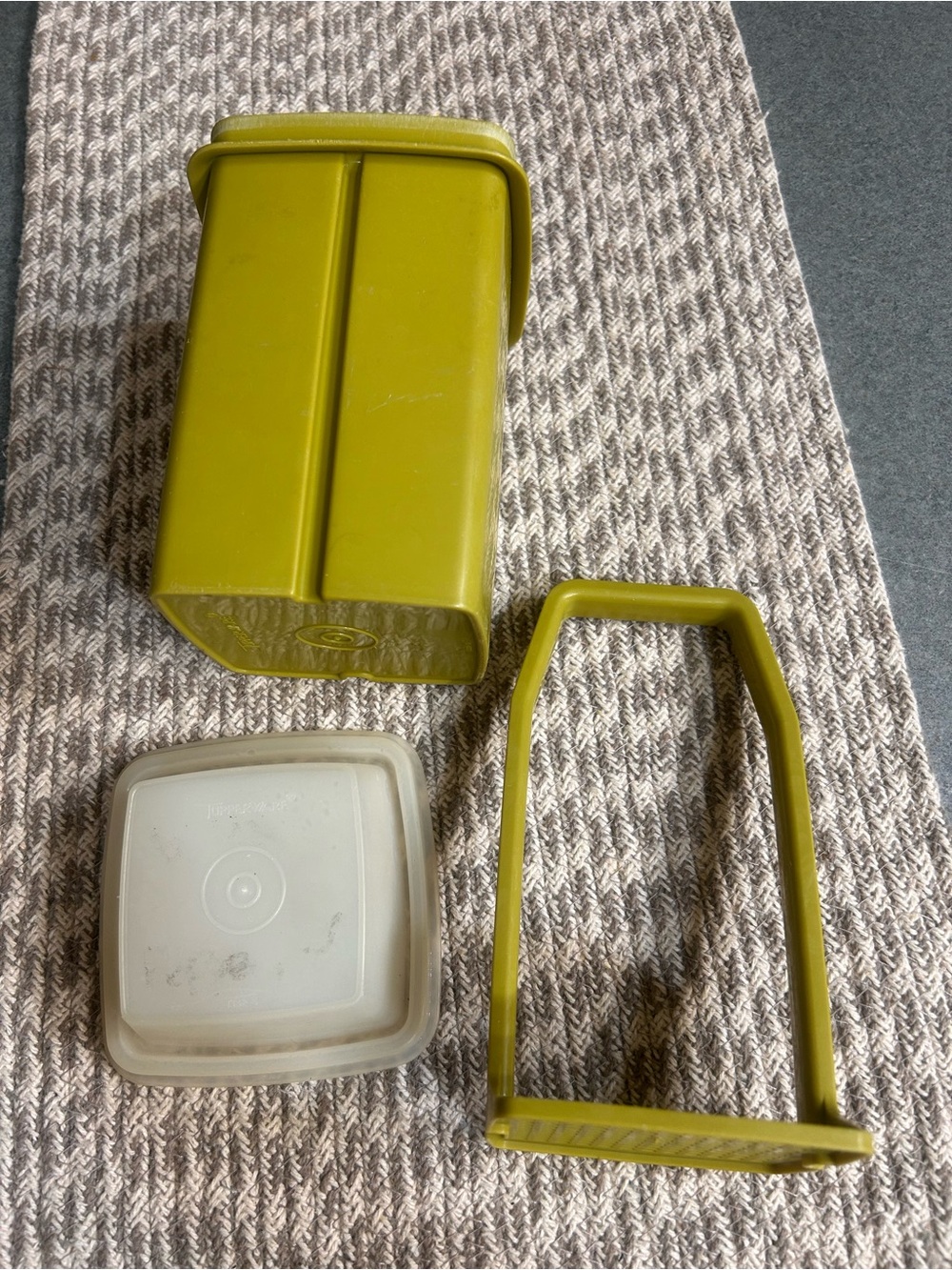 Vintage Tupperware pickle keeper avocado green